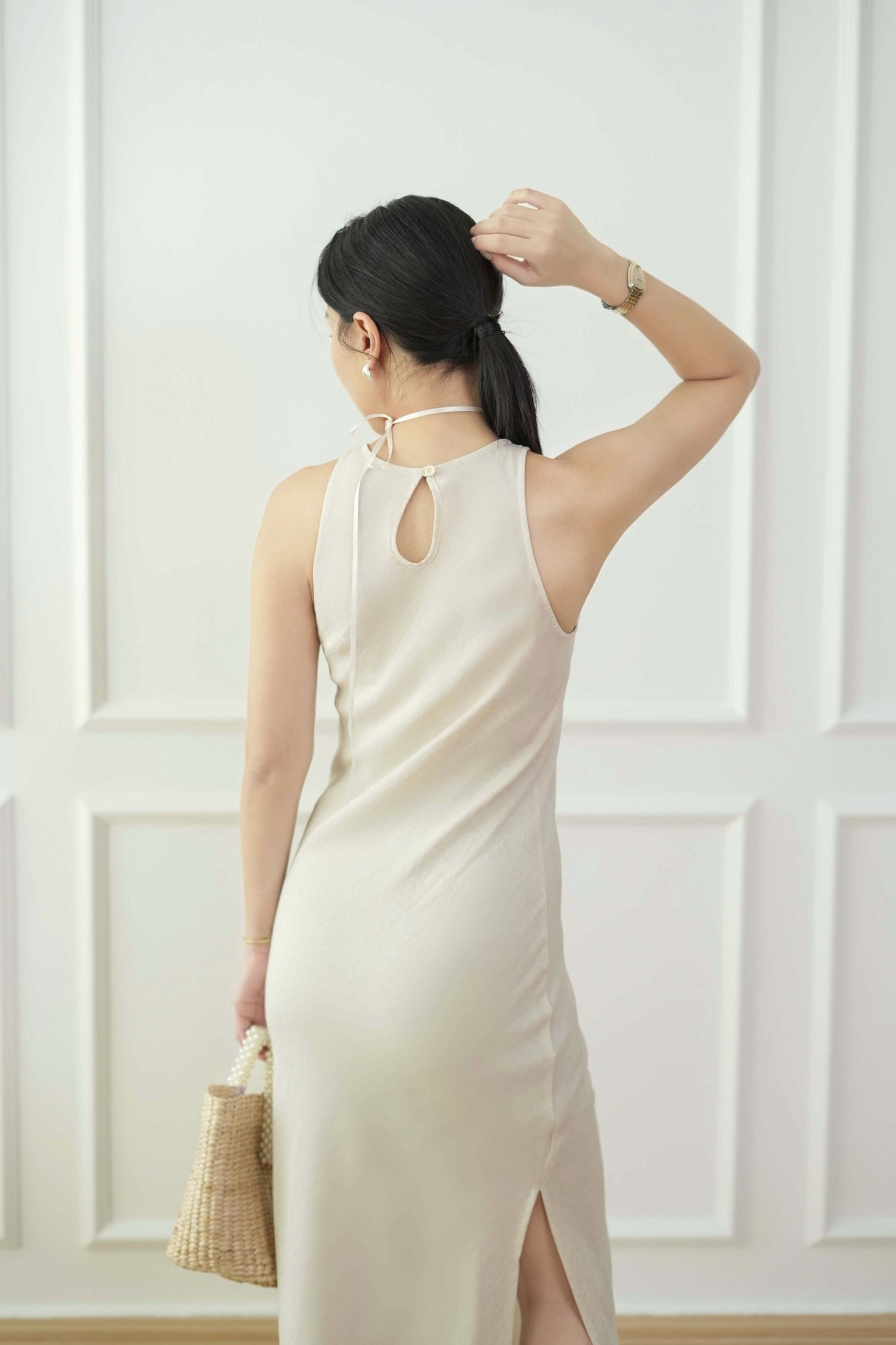 Sleeveless Dress with a Round Neck